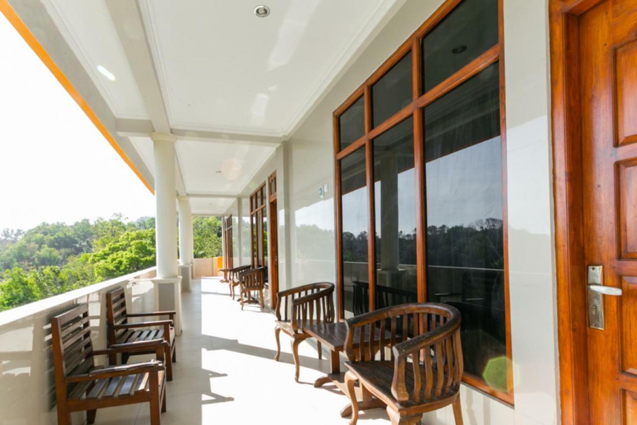 Reddoorz Near Parangtritis Beach Exterior photo